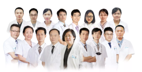廈門眼科中心眼底病?？漆t(yī)生團(tuán)隊(duì)